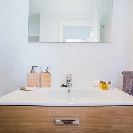 Flower 16 Apartman *