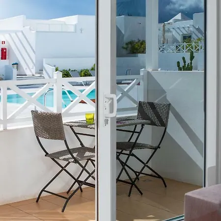 Flower 16 Apartment Playa Honda (Lanzarote)